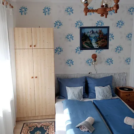 Riavia Vendeghaz Noszvaj * Pusztavacs